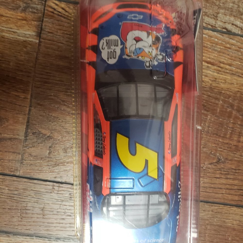 Collectors edition Nascar 5 terry labonte racing die cast